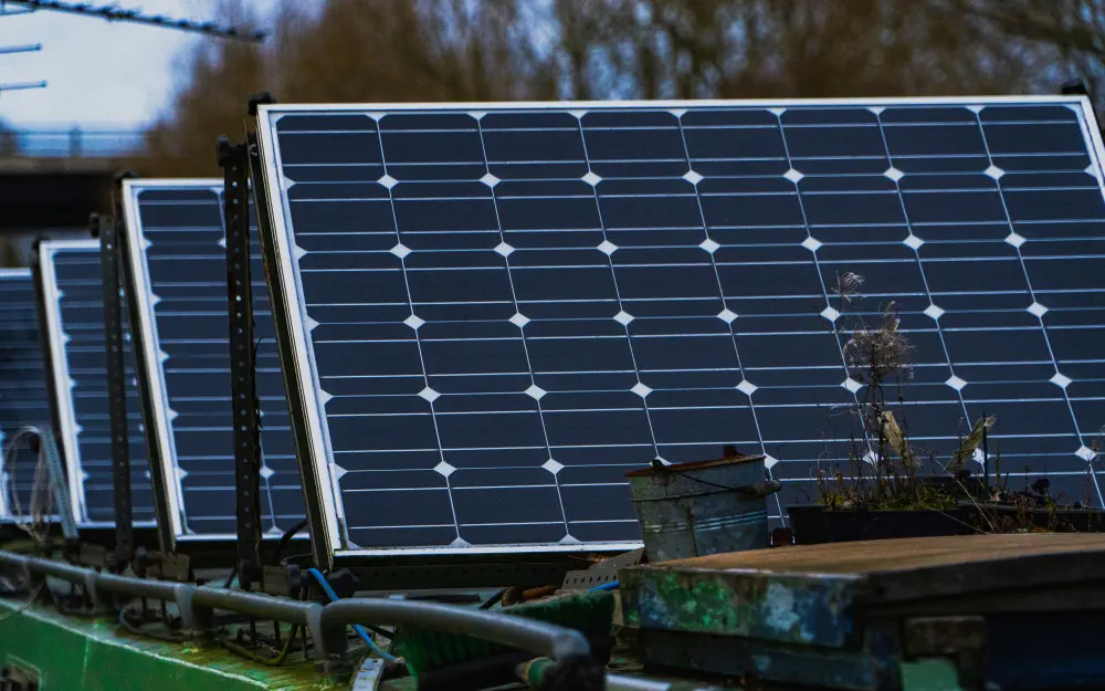 Paneles solares para proyectos de generación distribuida