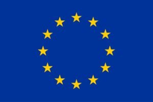 Bandera de la Unión Europea en el marco del análisis de nuevas reglas contra el greenwashing en la UE.